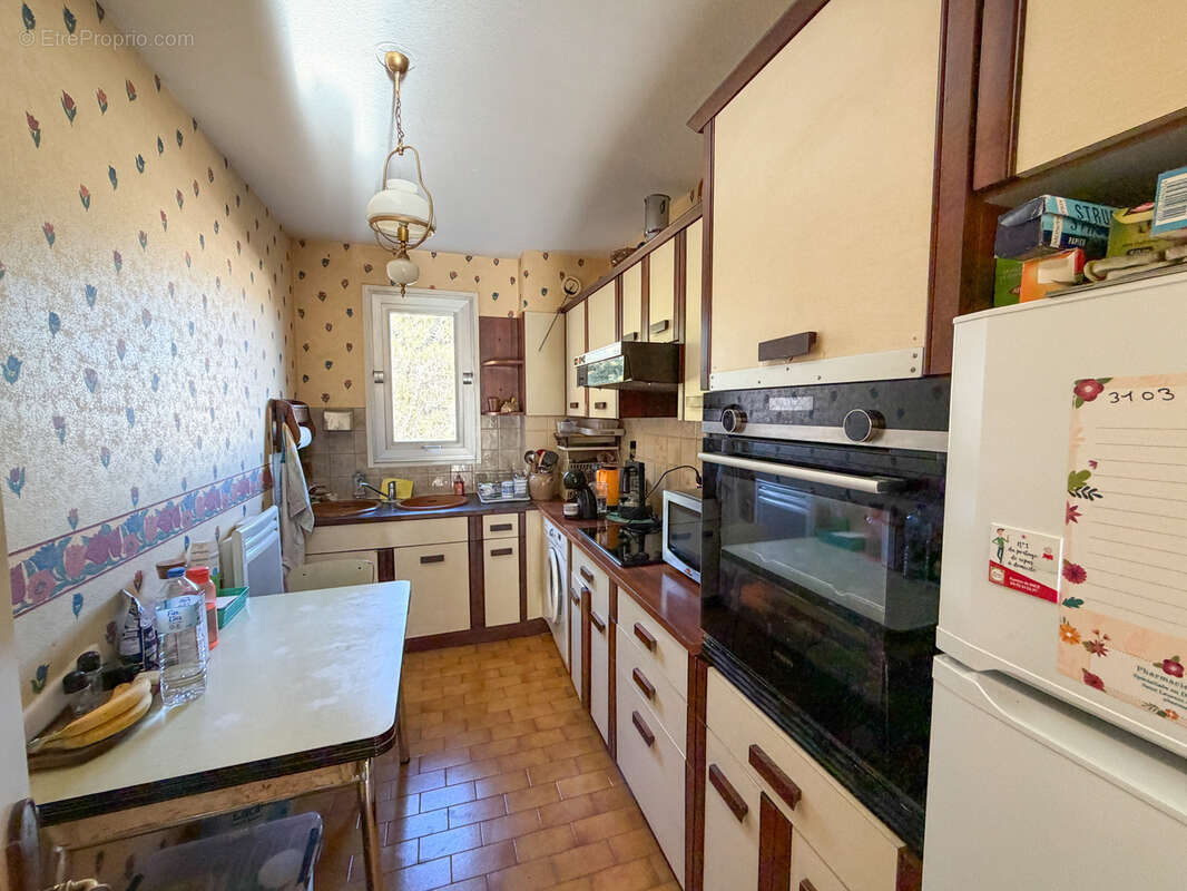 Appartement à SAINT-LAURENT-DU-VAR