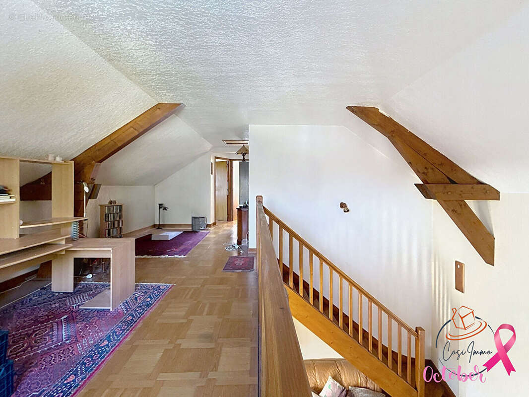 Maison à BELLEGARDE-SUR-VALSERINE