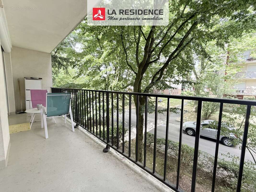 Appartement 80 m² à Velizy-Villacoublay  - photo 4