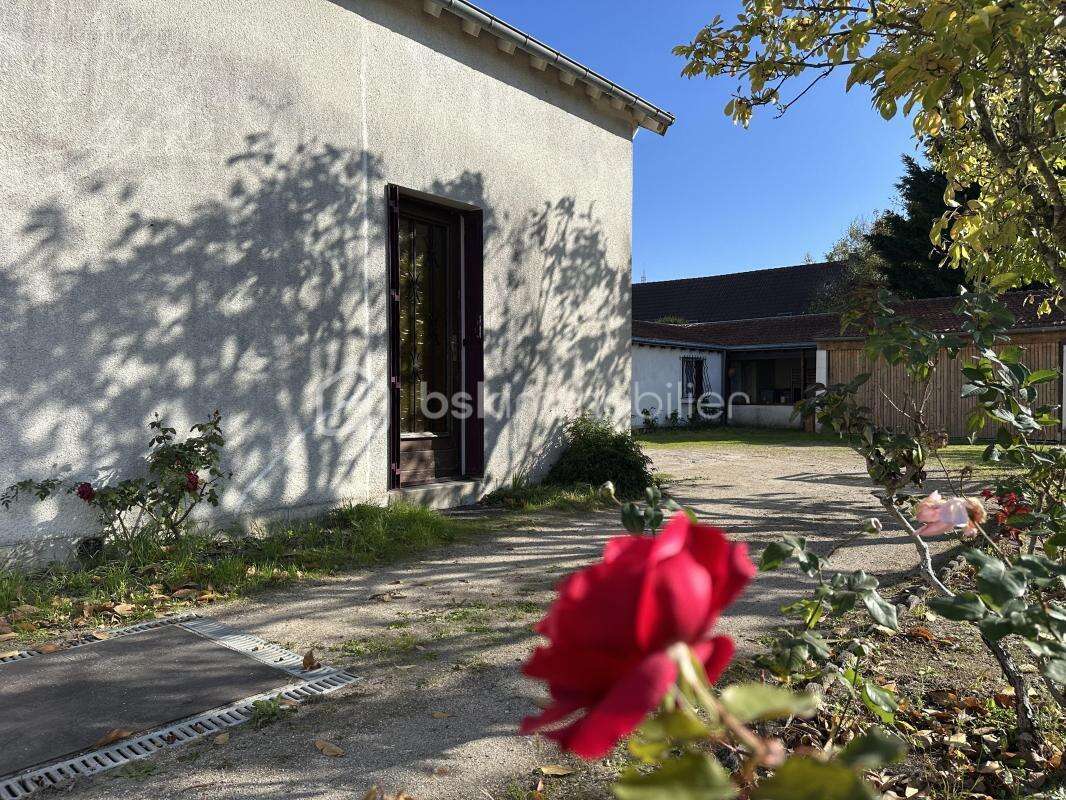 Maison à FLEURY-LES-AUBRAIS