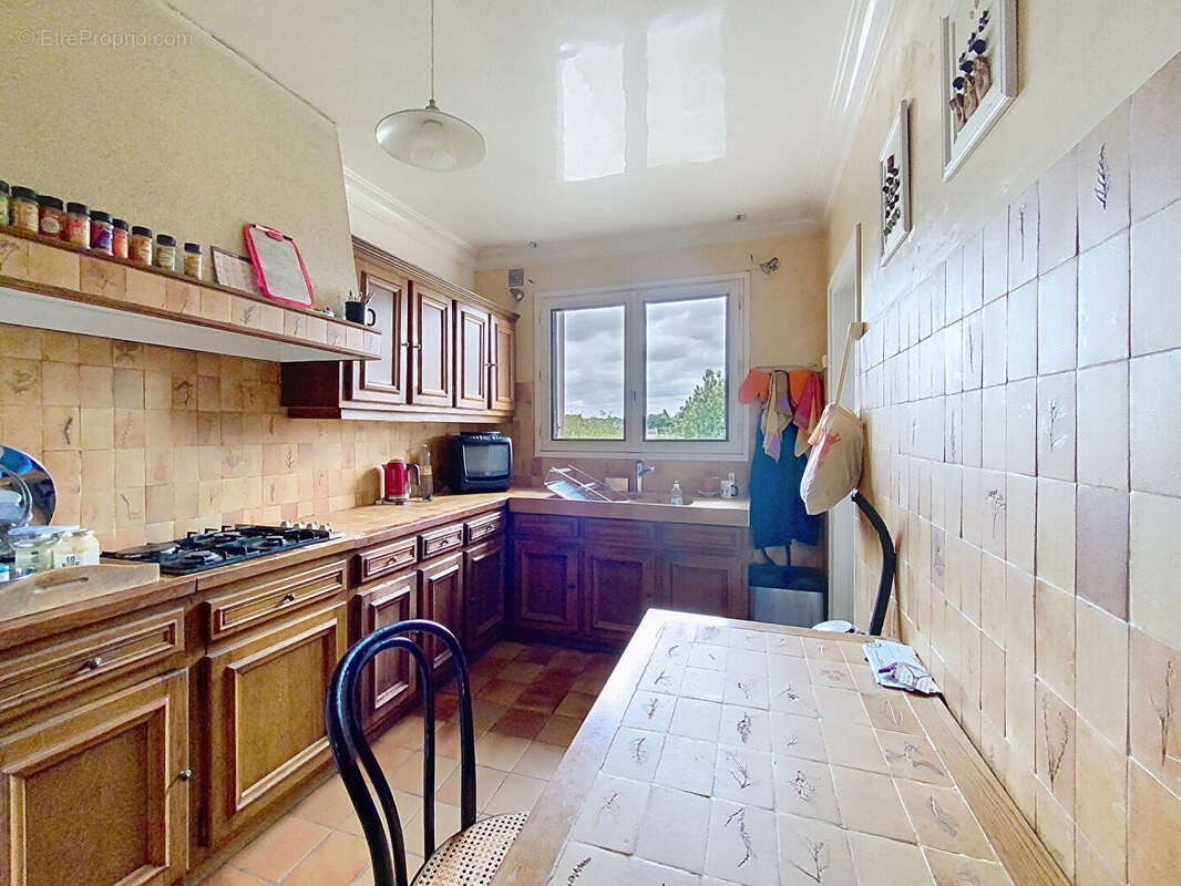 Appartement à SAINT-MAUR-DES-FOSSES