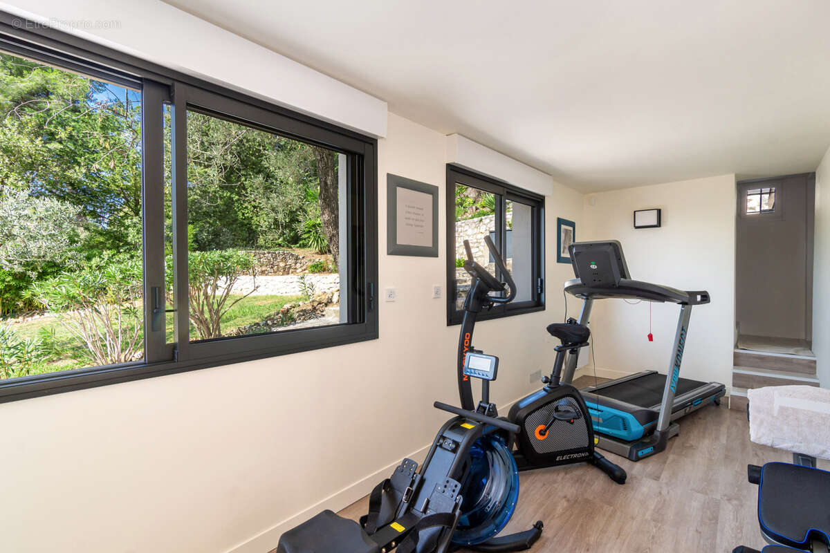 Maison à TOURRETTES-SUR-LOUP