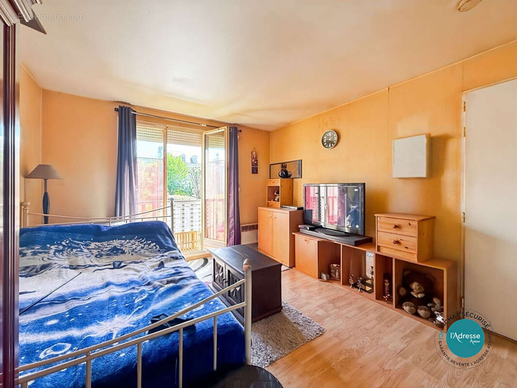 Appartement à MENNECY