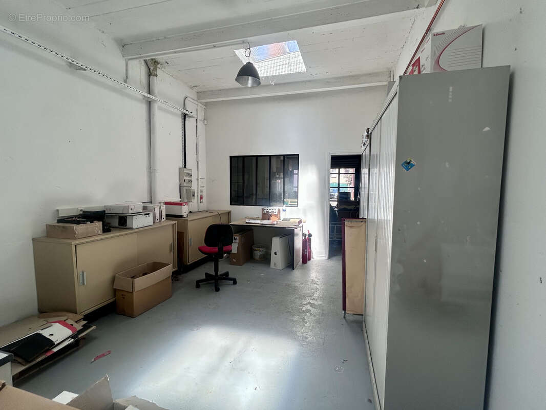 Local professionnel de 200 m2 idéalement situé à Roanne - photo 4