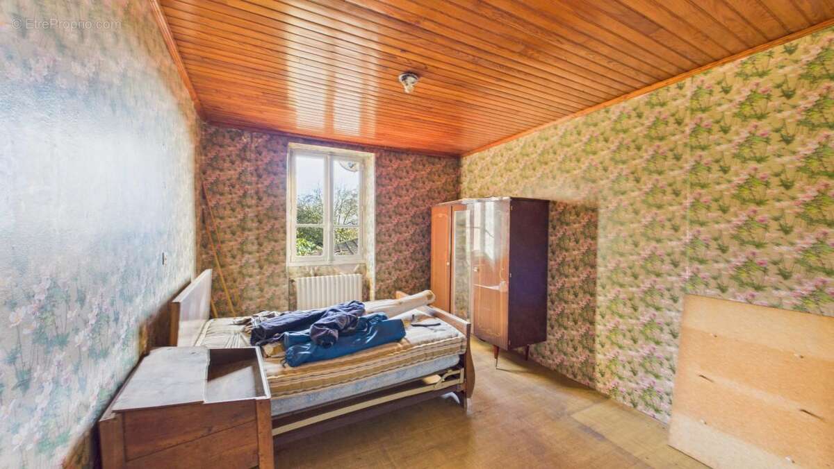 Maison à SAINT-CYPRIEN-SUR-DOURDOU