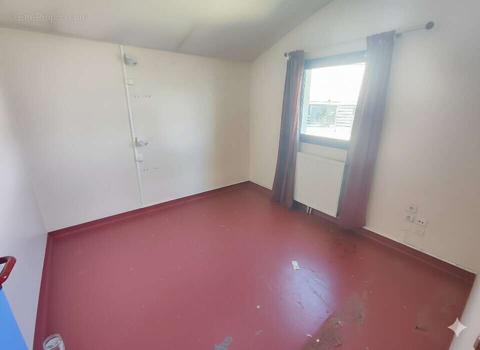 Commerce à VILLEFONTAINE