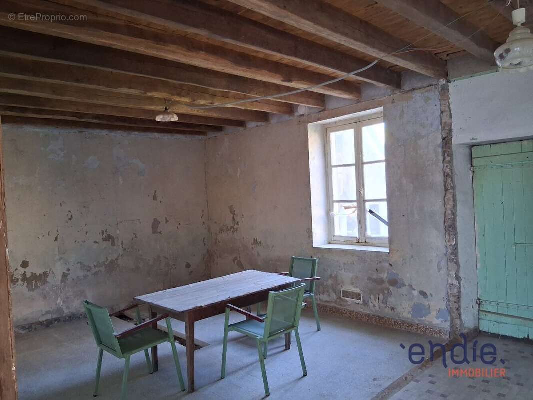 Maison à COUST