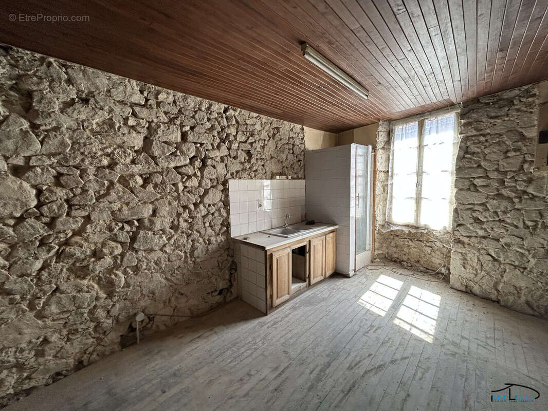 Maison 90 m² à Peyrusse-Le-Roc  - photo 2