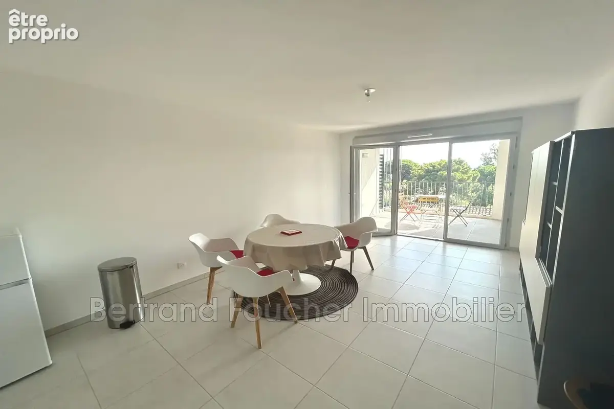 Appartement 3 pièces 65 m² à vendre à Cavalaire-Sur-Mer (83240) - photo 4