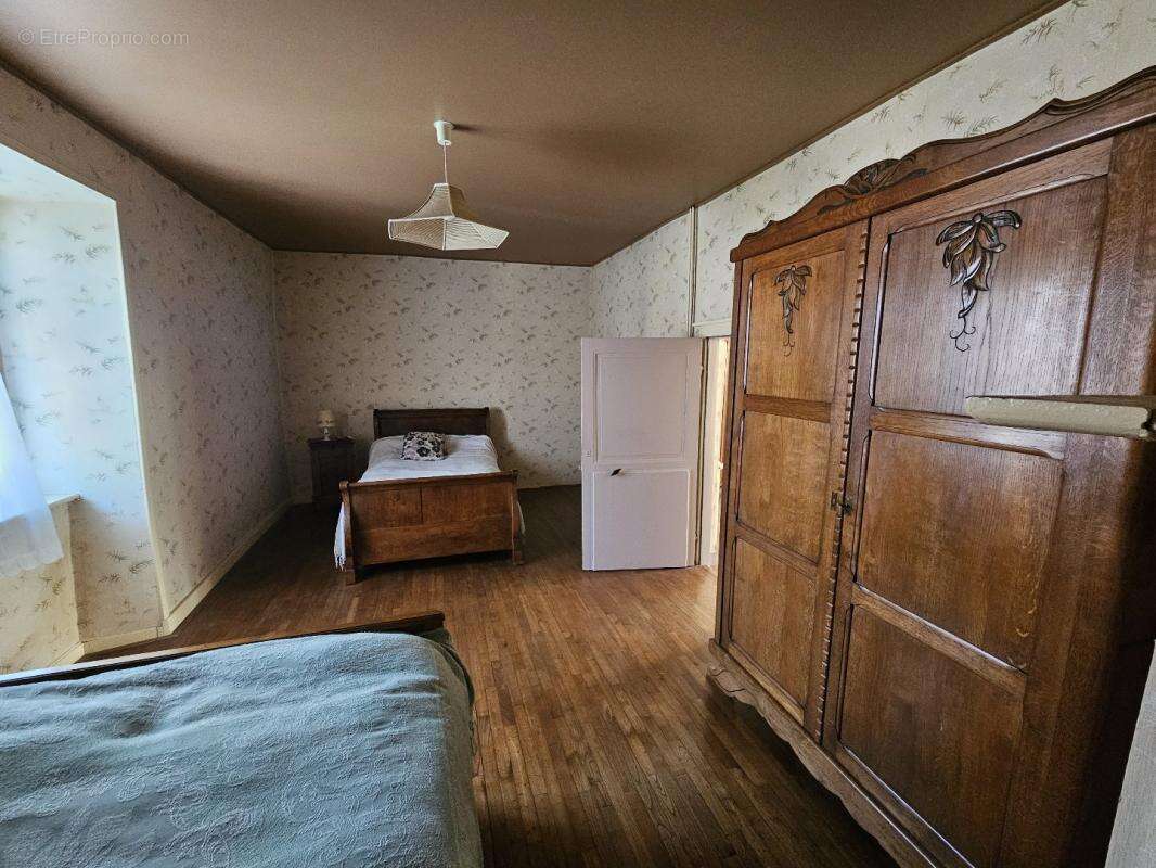 Maison à SAINT-PARDOUX-CORBIER