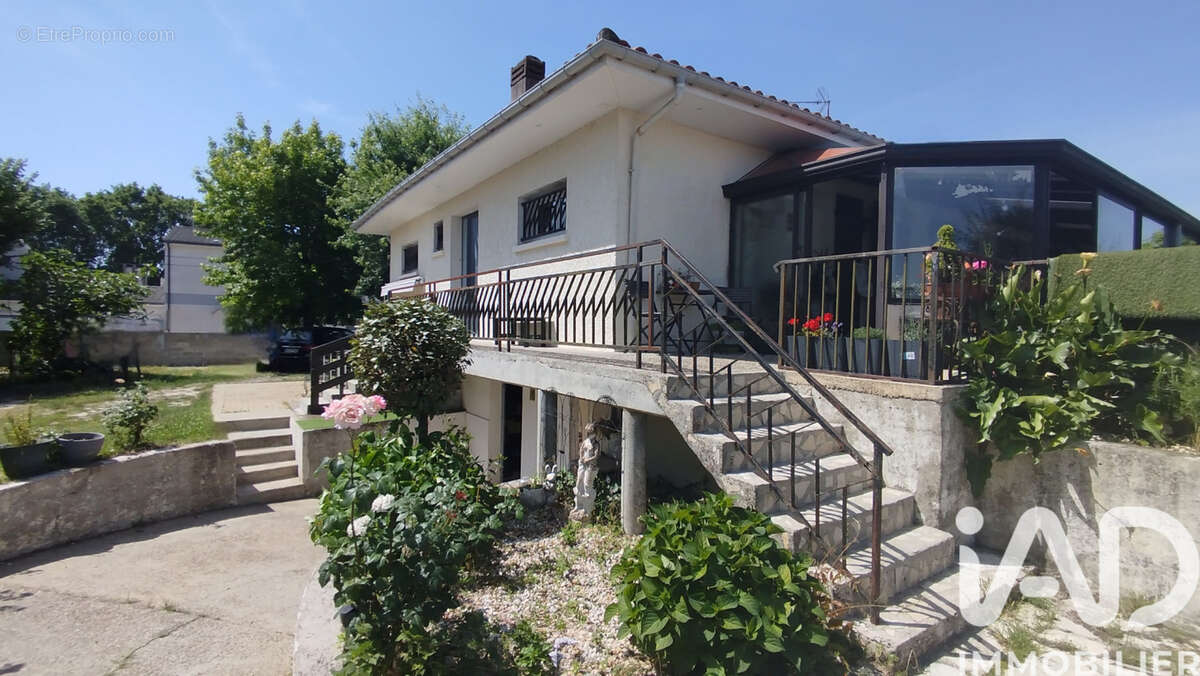 Photo 8 - Maison à LE TAILLAN-MEDOC