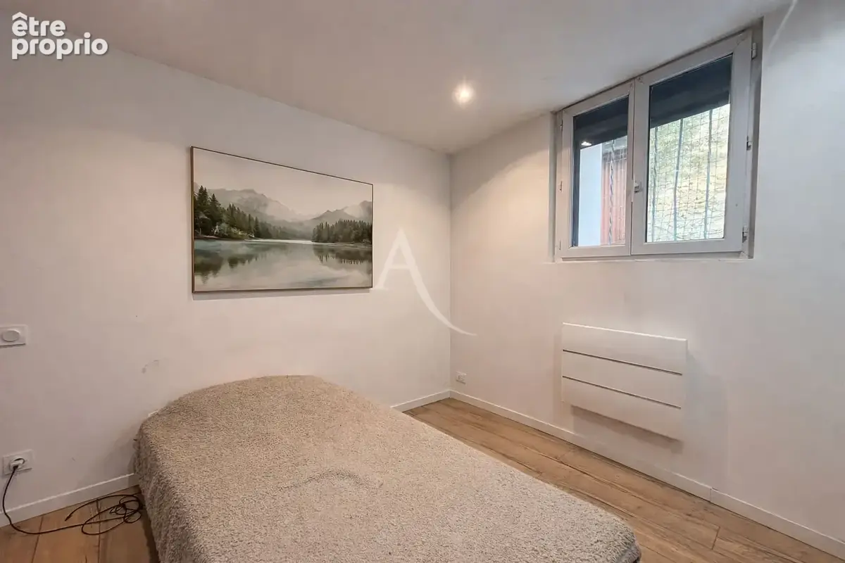 Appartement type 2 renove en rez-de-chaussée a rians - photo 6