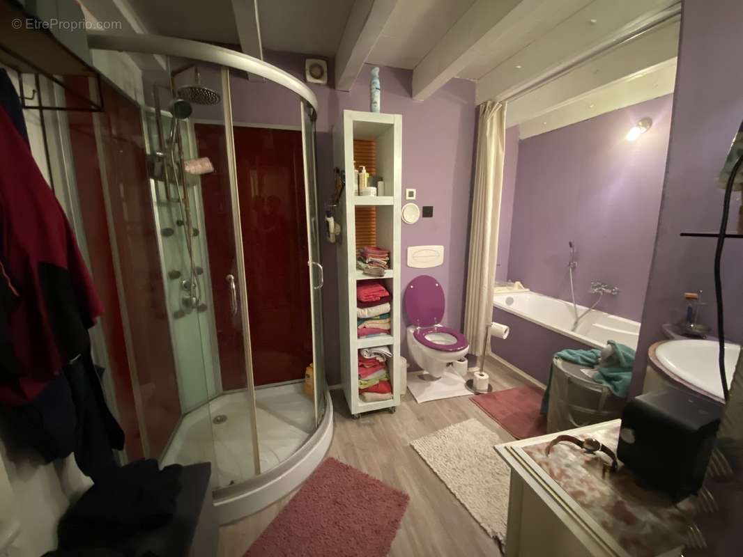 Maison à VERNOIS-SUR-MANCE