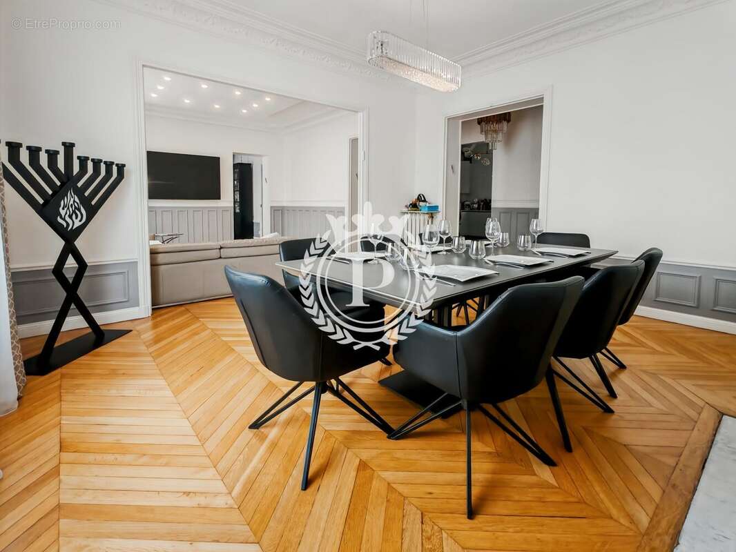 Appartement à LE RAINCY
