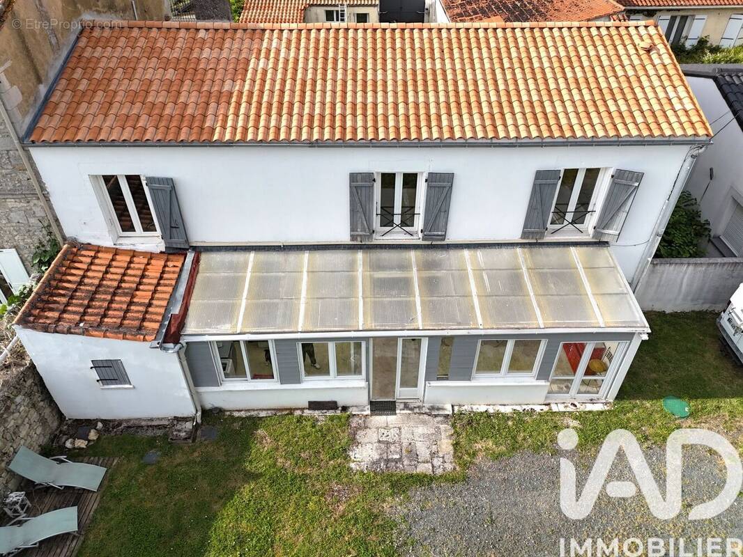 Photo 1 - Maison à TONNAY-CHARENTE
