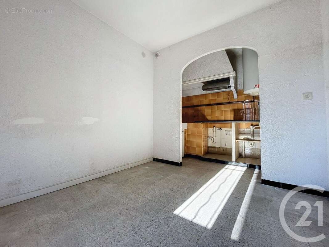 Maison à LATOUR-BAS-ELNE