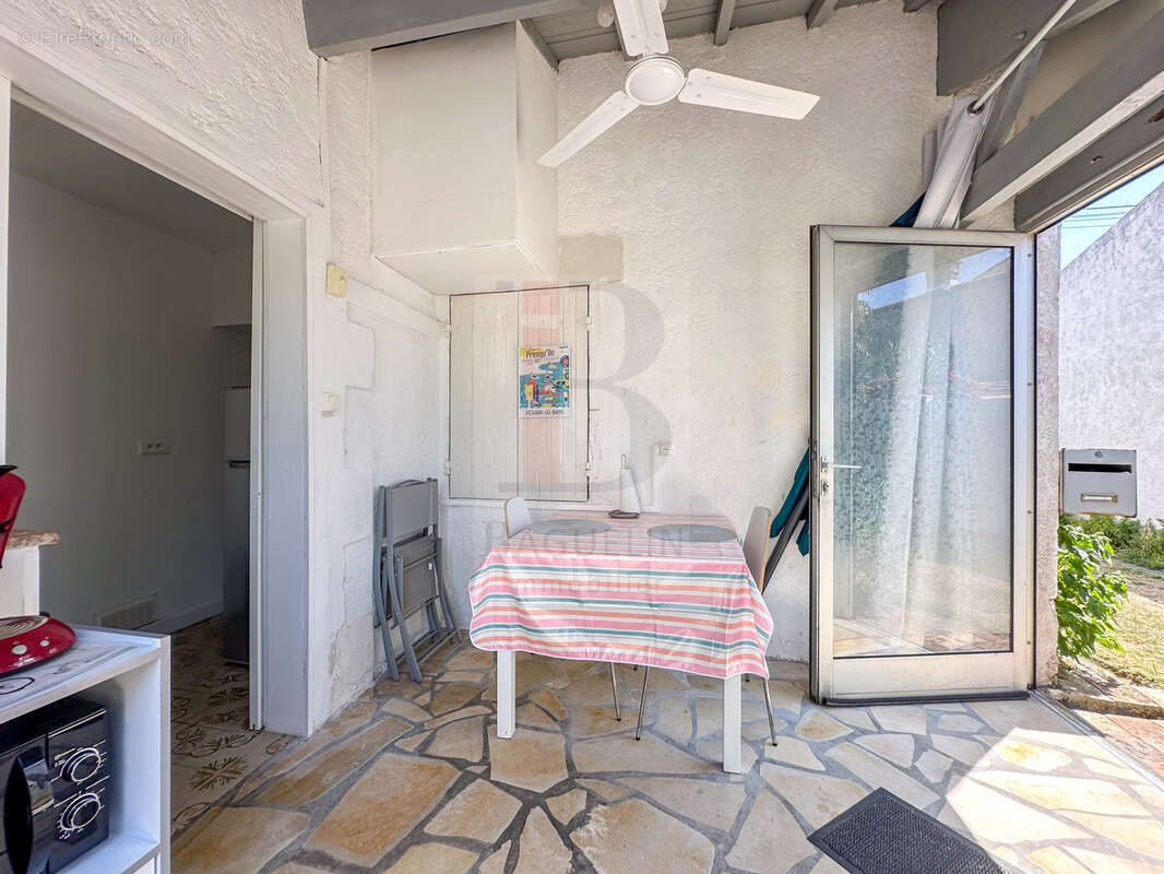 Maison de plain-pied avec jardin - photo 9