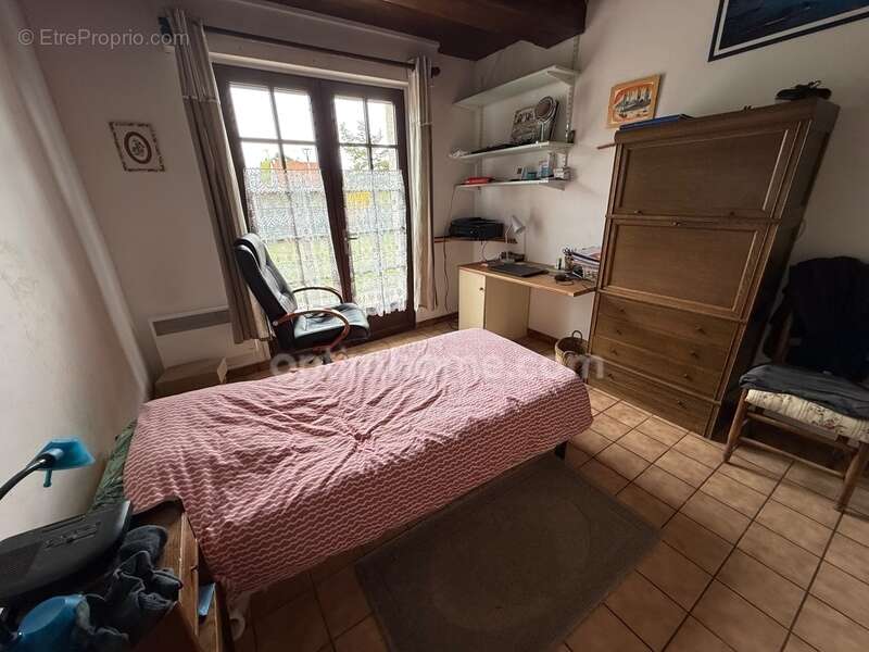 Maison à GROFFLIERS