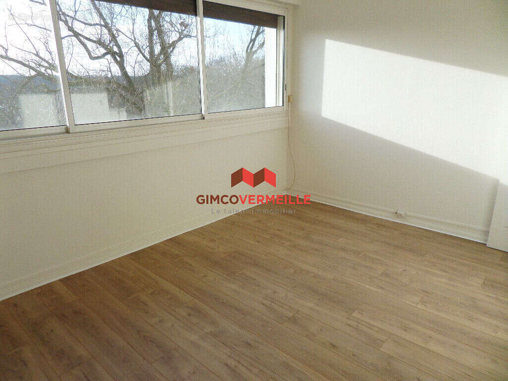 Appartement à VAUCRESSON