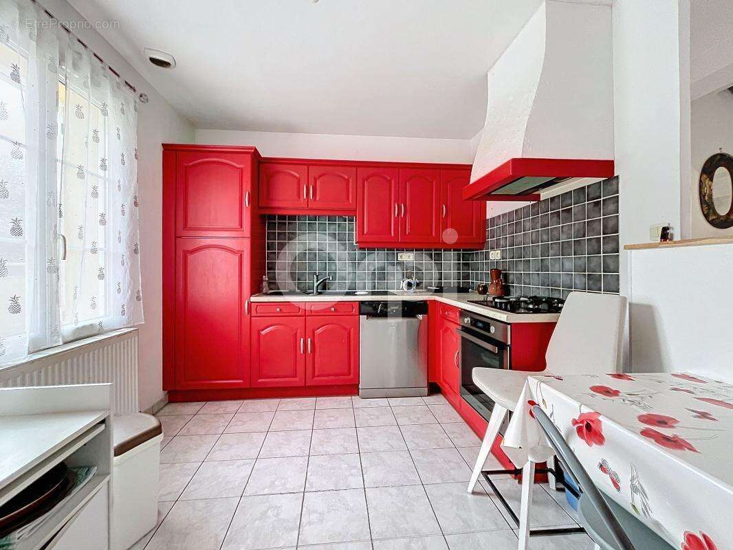 Maison à RESSONS-SUR-MATZ