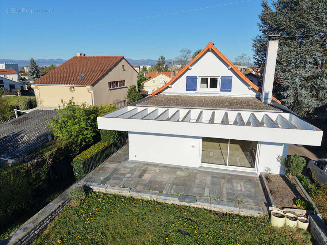 Maison à PONT-DU-CHATEAU