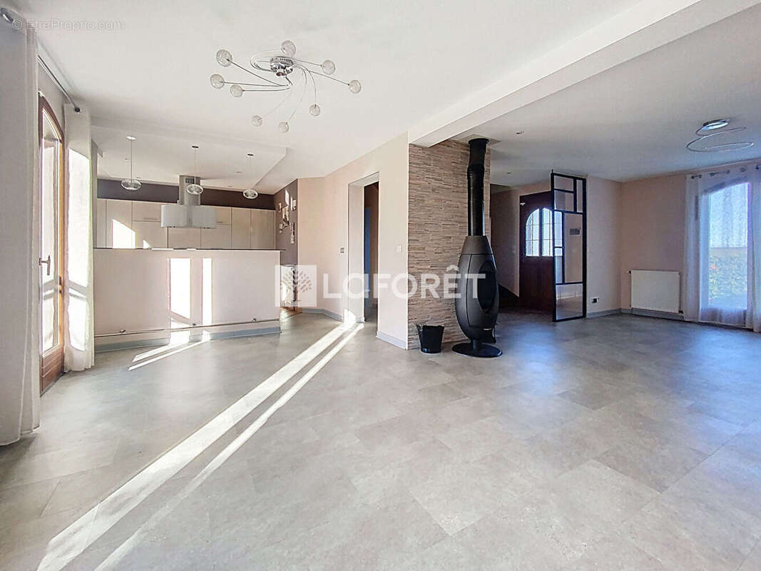 Maison à VERNOUILLET