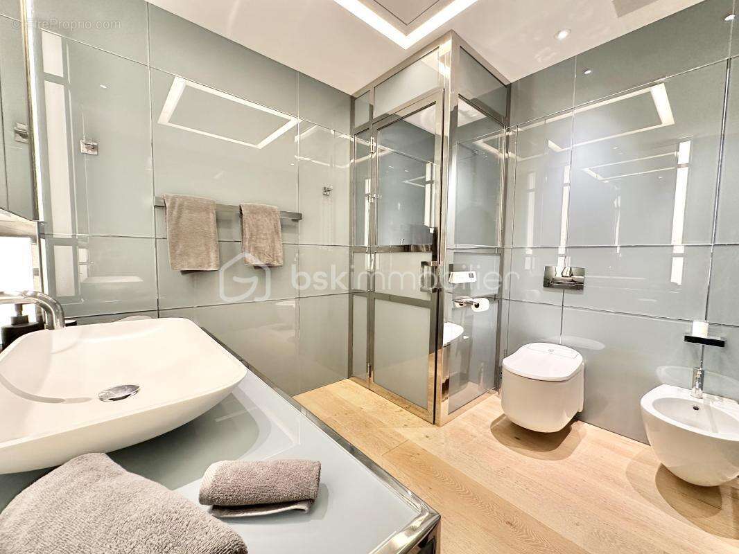 Appartement à SAINT-TROPEZ
