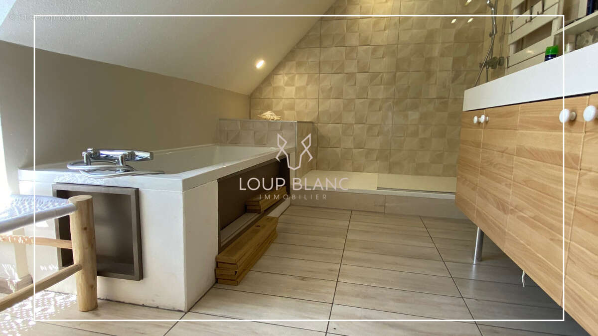 Maison à EVETTE-SALBERT