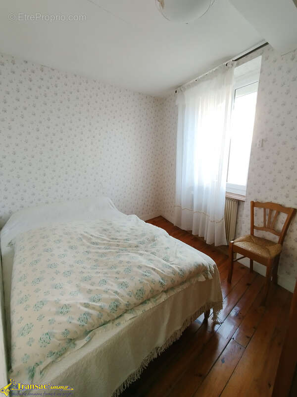 Maison à THIERS
