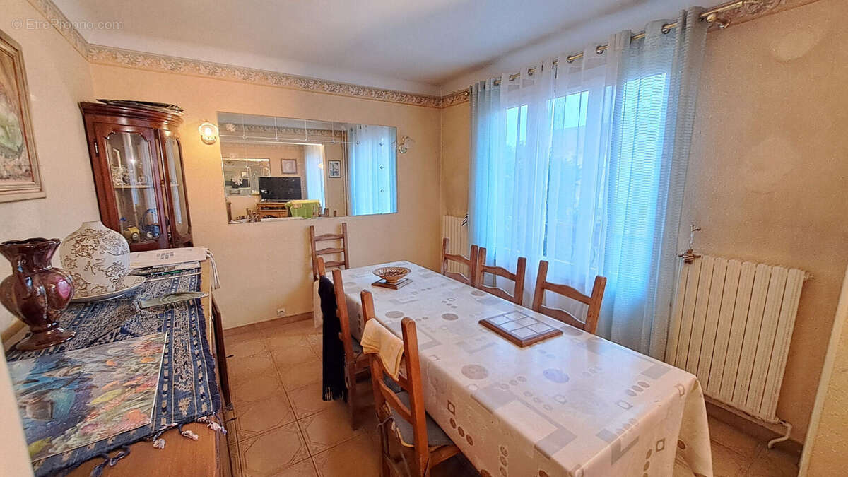 Maison à MAGNY-LES-HAMEAUX