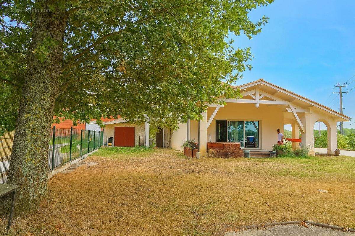 Maison à SAINT-ANDRE-DE-CUBZAC