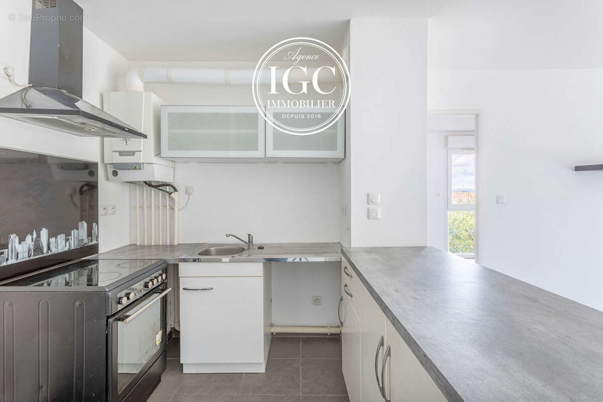 Appartement à CHATEAUNEUF-LES-MARTIGUES