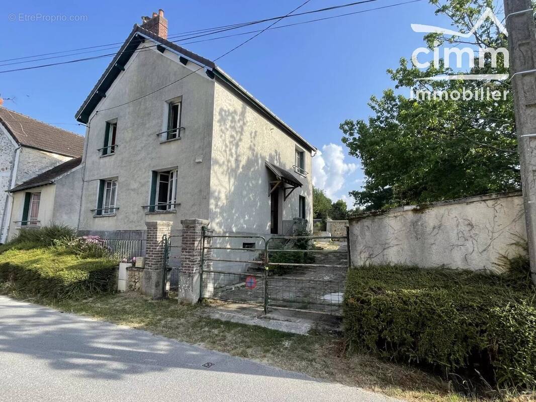 Maison à COULOMMIERS