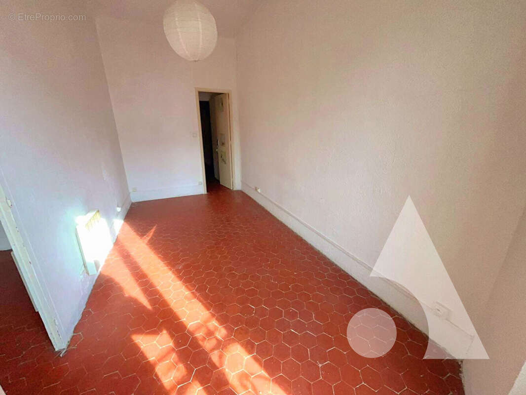 Appartement à SALERNES