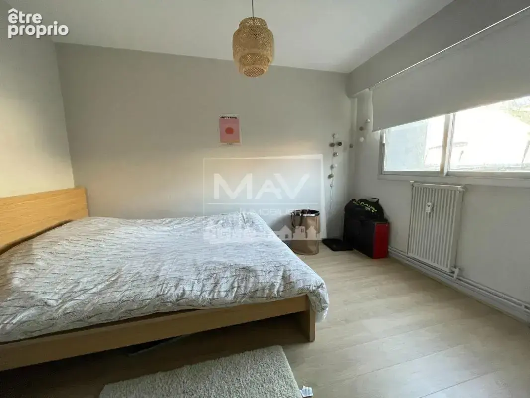 A vendre - t2 balcon - lille republique beaux arts - photo 8