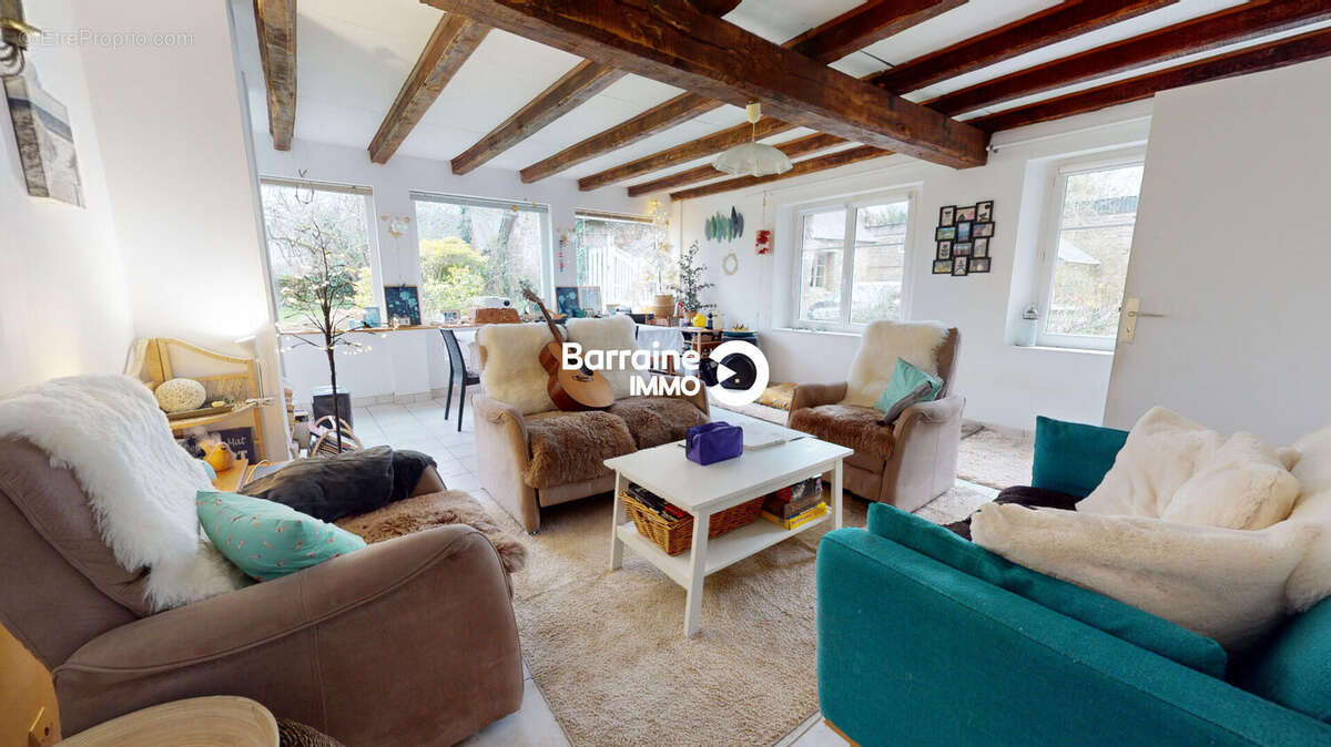 Maison à PLOUIGNEAU