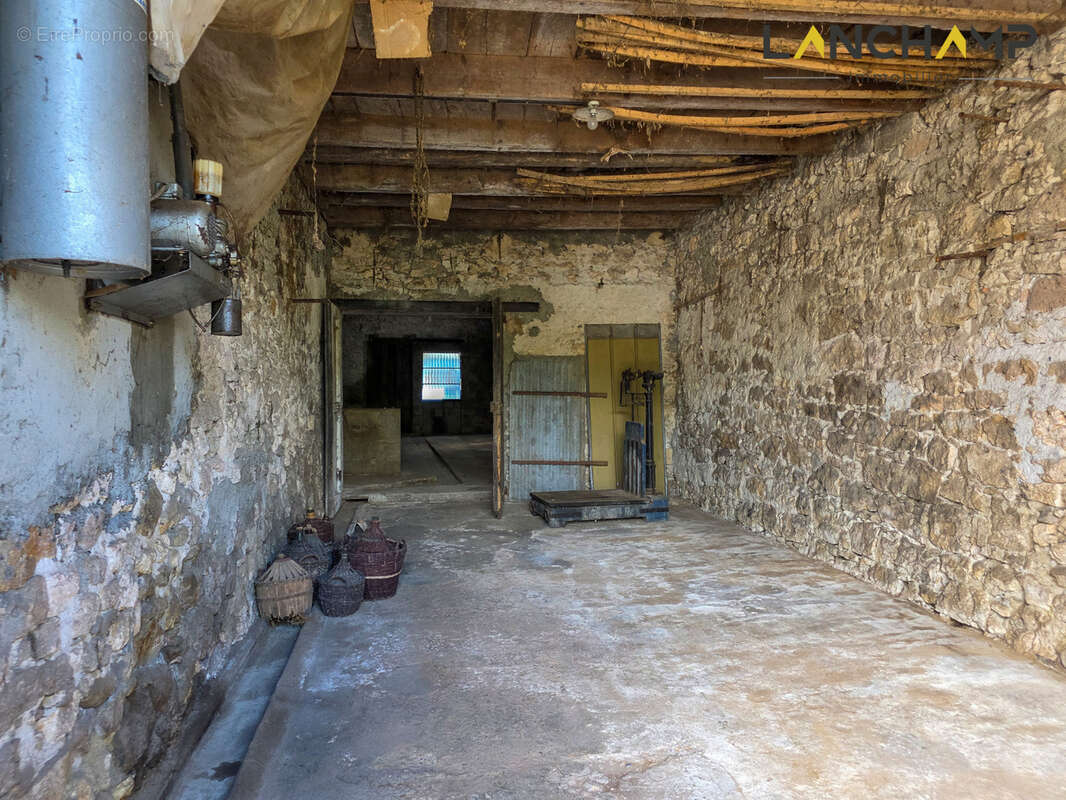 Maison de 134 m2 avec grange de 230 m2   Un potentiel exceptionnel - photo 14