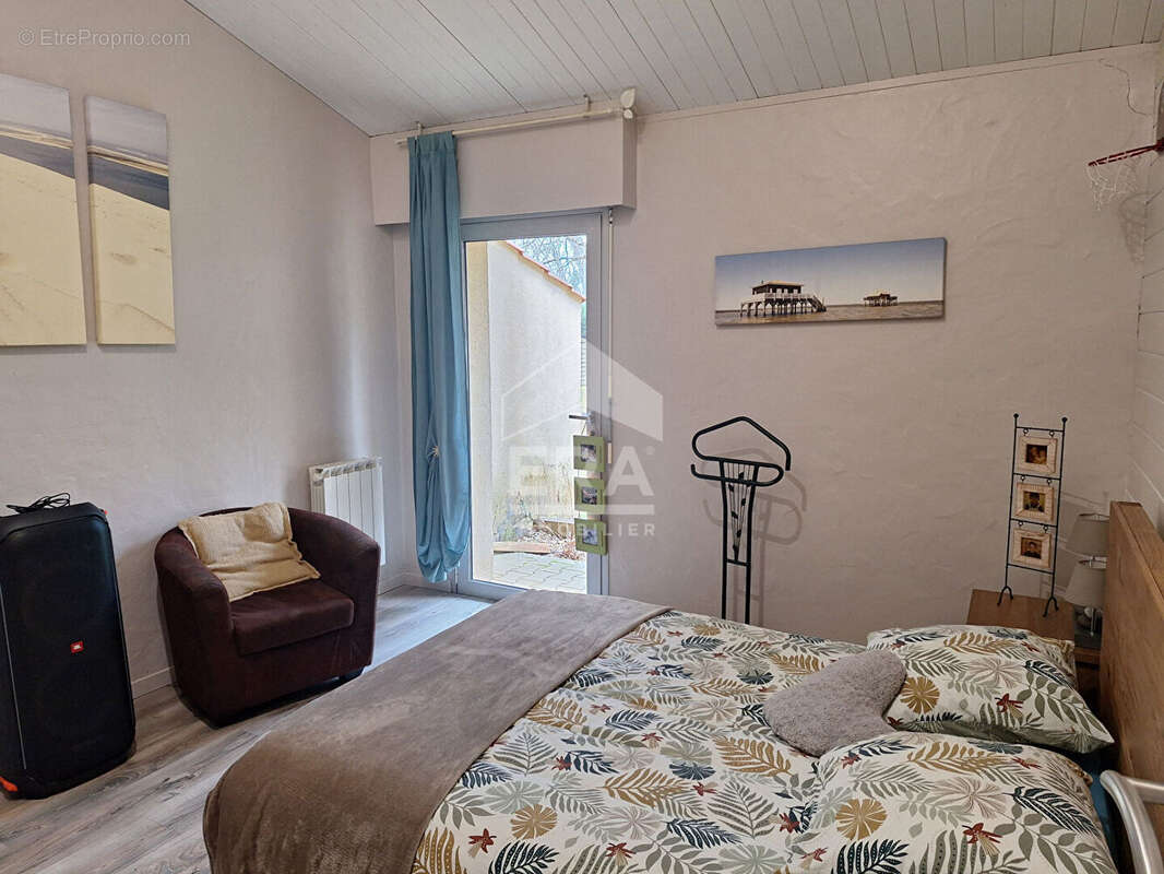 Maison à MONTPON-MENESTEROL