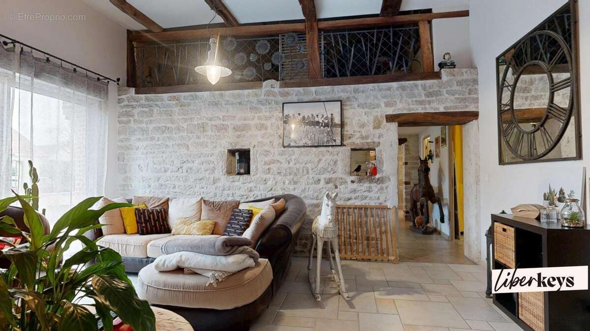 Maison à AUXONNE