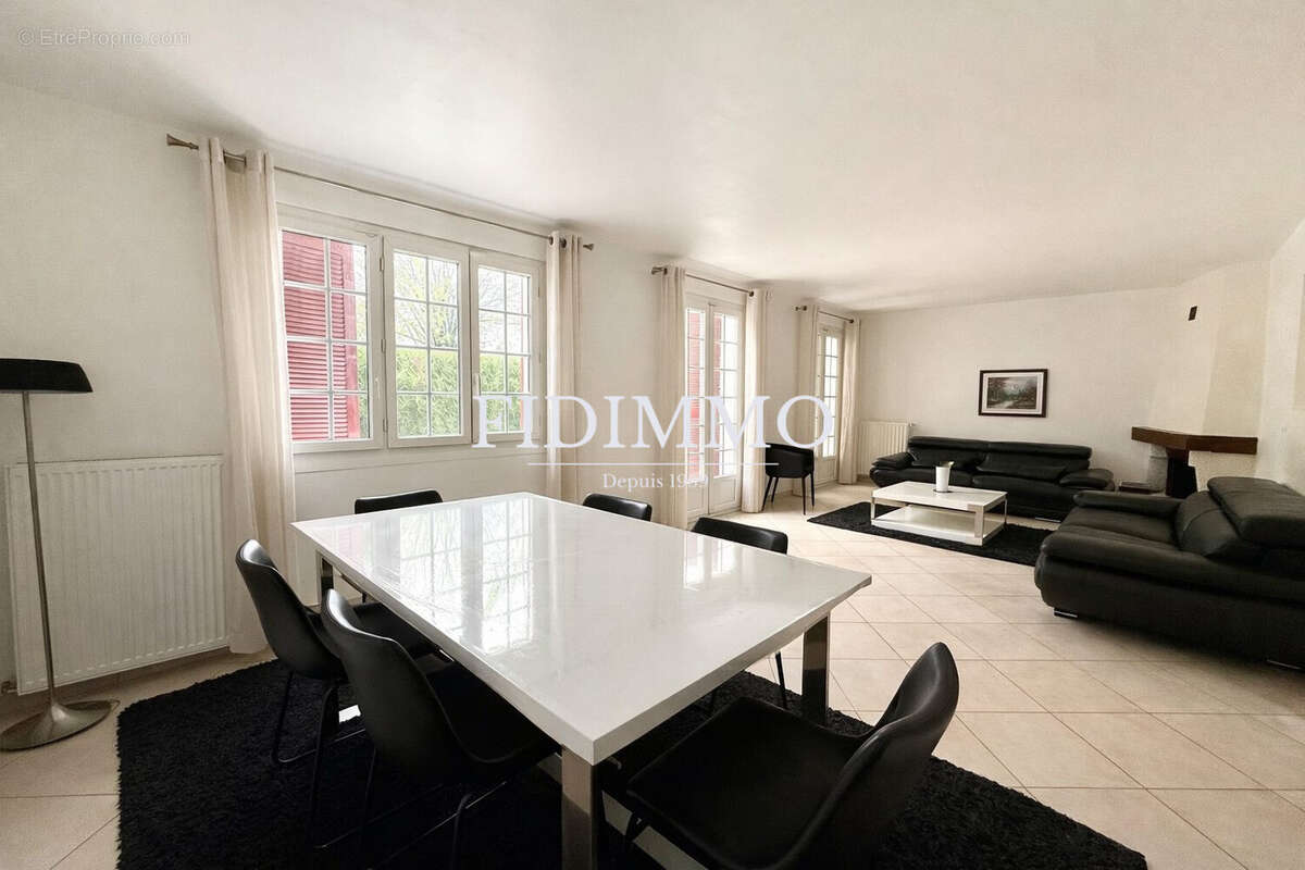 Maison à SUCY-EN-BRIE