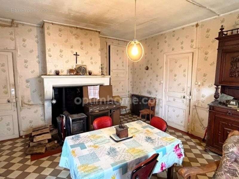 Maison à CHATILLON-SOUS-LES-COTES
