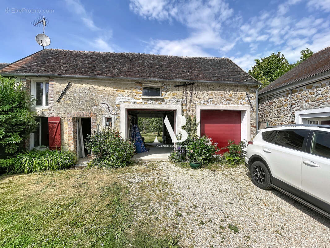 Maison à LA CHAPELLE-RABLAIS