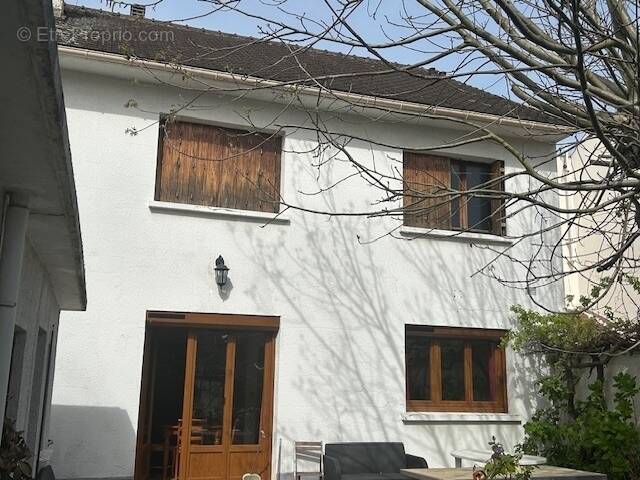 Maison à PONTAULT-COMBAULT