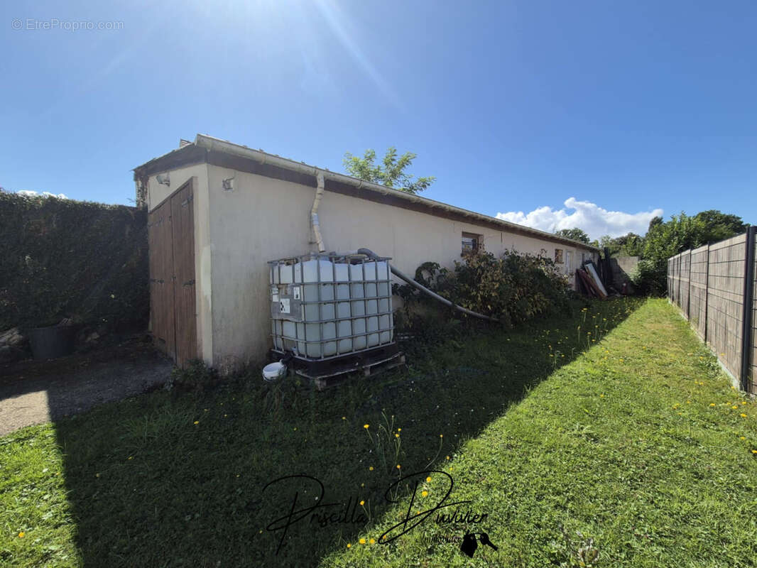 Maison à SAINT-SULPICE