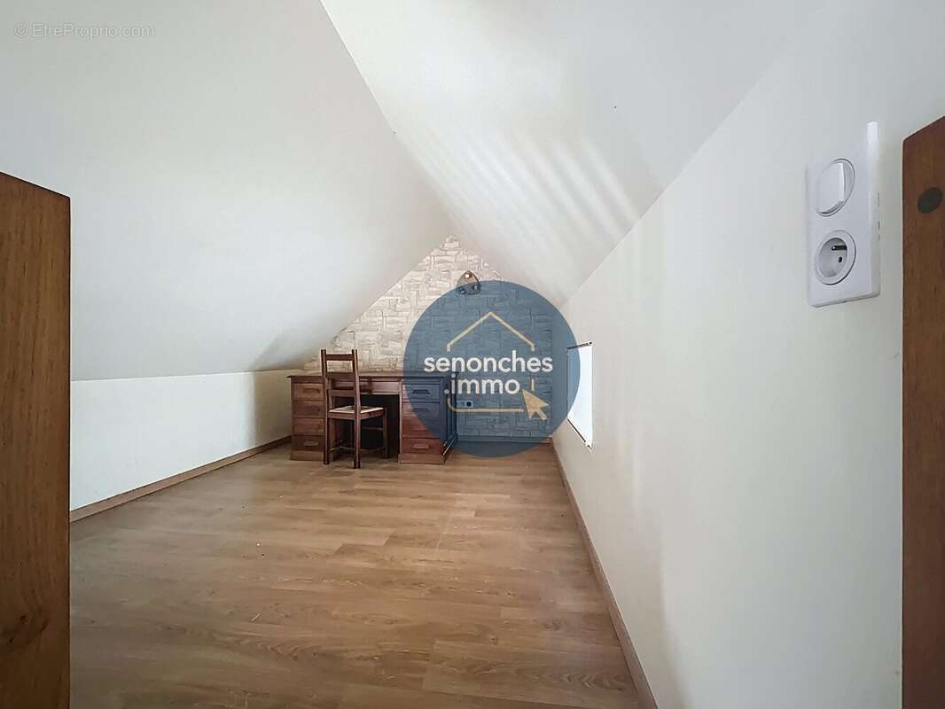 Maison à SAINT-ELIPH