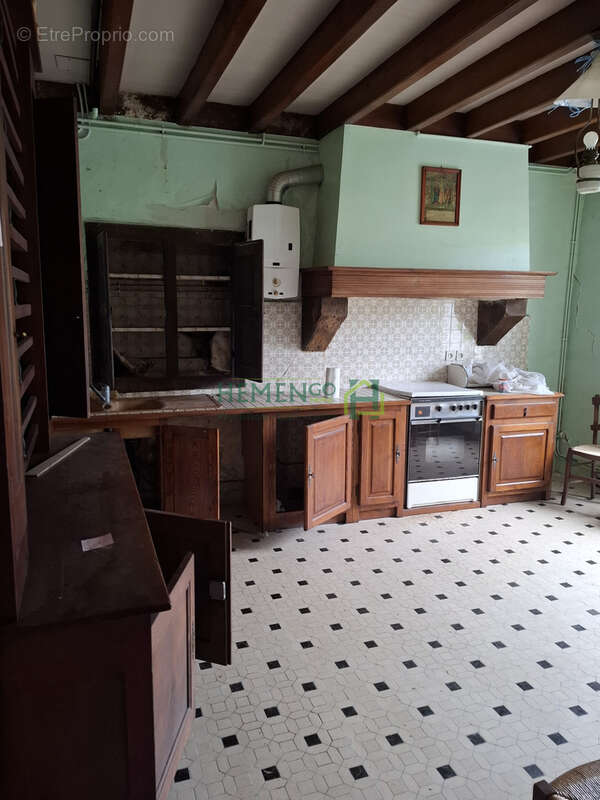 Maison à BUSSUNARITS-SARRASQUETTE