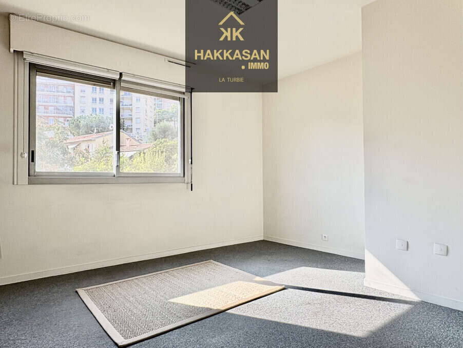 Appartement à BEAUSOLEIL