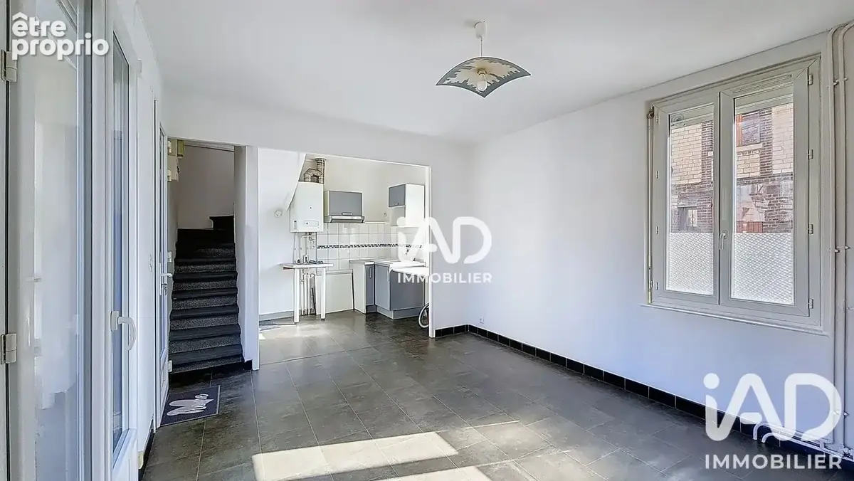 Photo 1 - Maison à SAINT-ETIENNE-DU-ROUVRAY