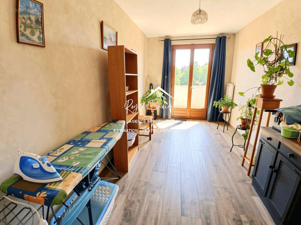 Chambre 1 - Maison à DANGE-SAINT-ROMAIN