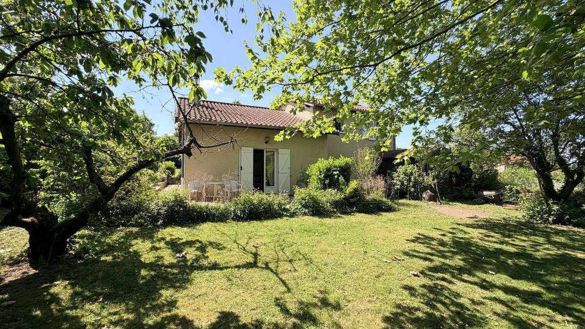 Photo 4 - Maison à LA TOUR-DE-SALVAGNY